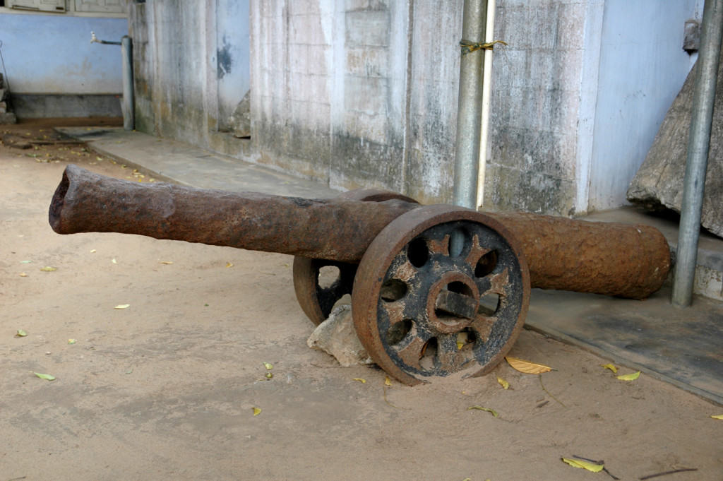 Jaffna Archaeological Museum - Cannon 1