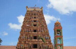 Vallipuram Aalwar Temple Vallipuram Aalwar temple